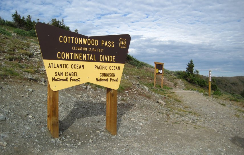 Cottonwood Pass Now Open