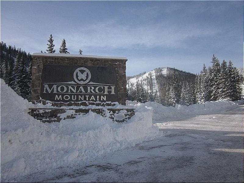 Skier Dies at Monarch