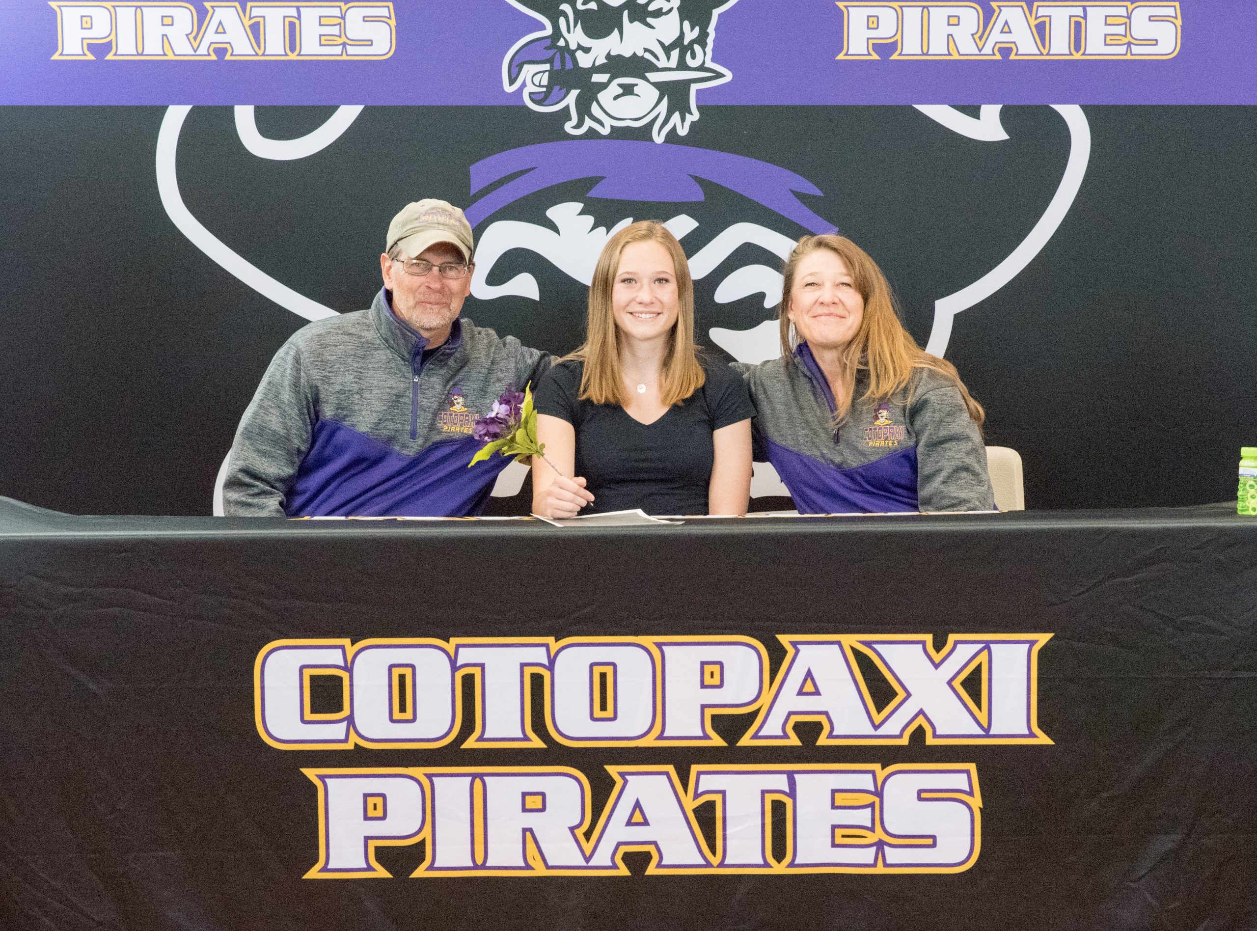 Cotopaxi’s Carlson signs to run track at Adams State