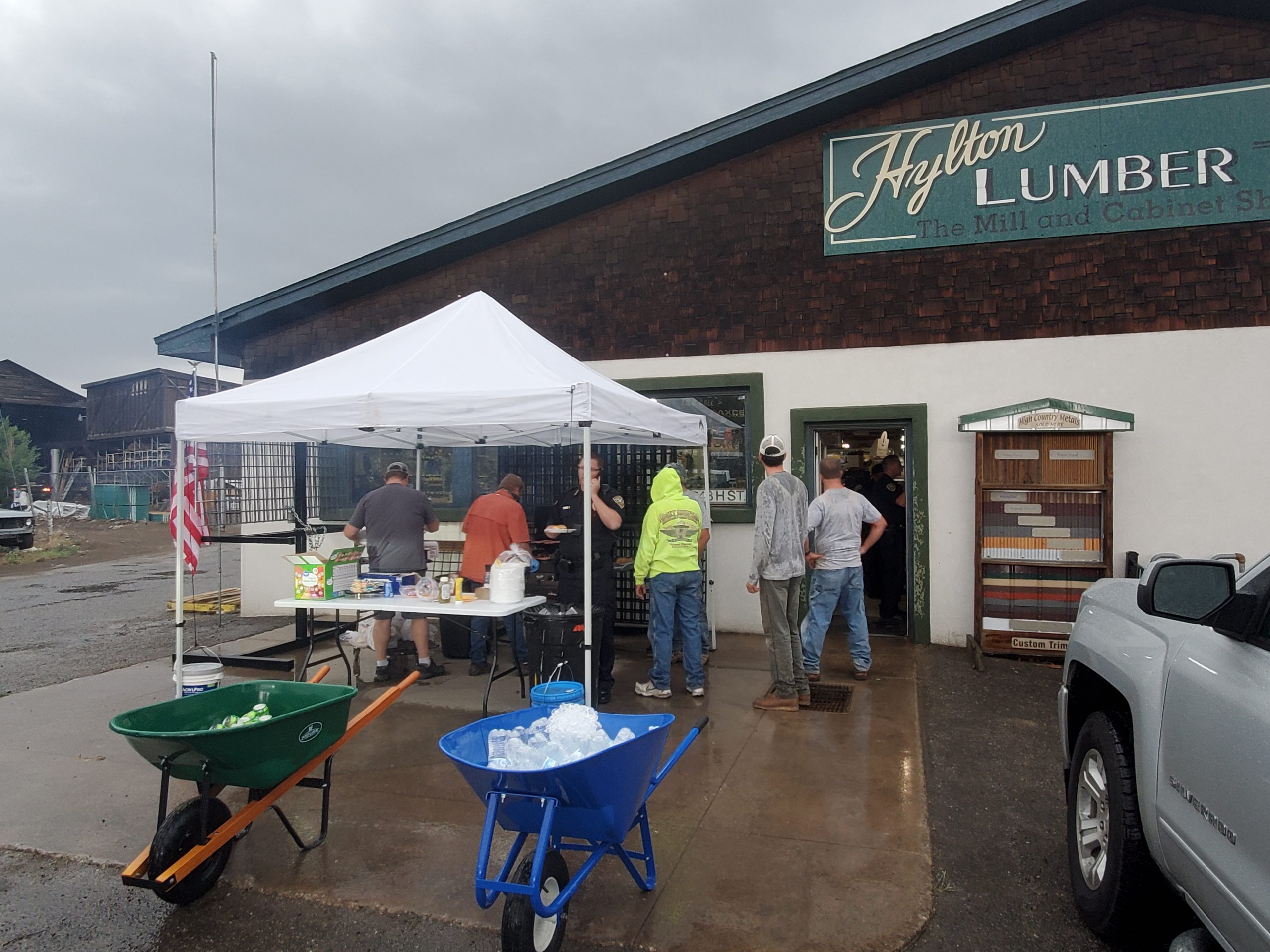 Rain and weather don’t stop Hylton Lumber from thanking LEOs