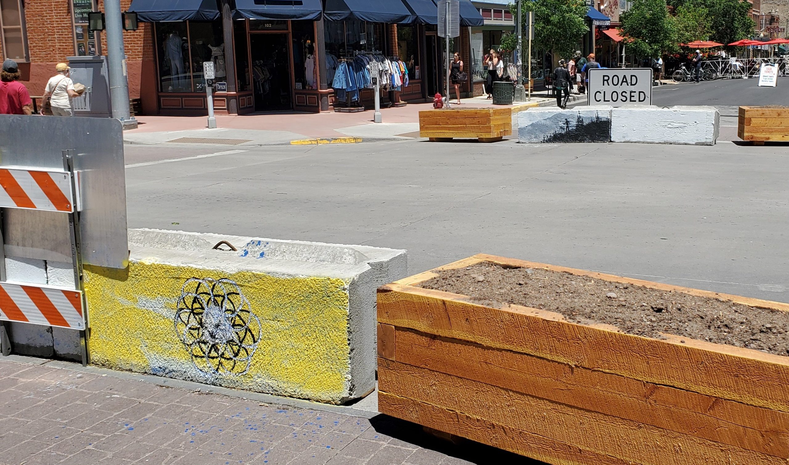 Salida artists showing off talents in downtown