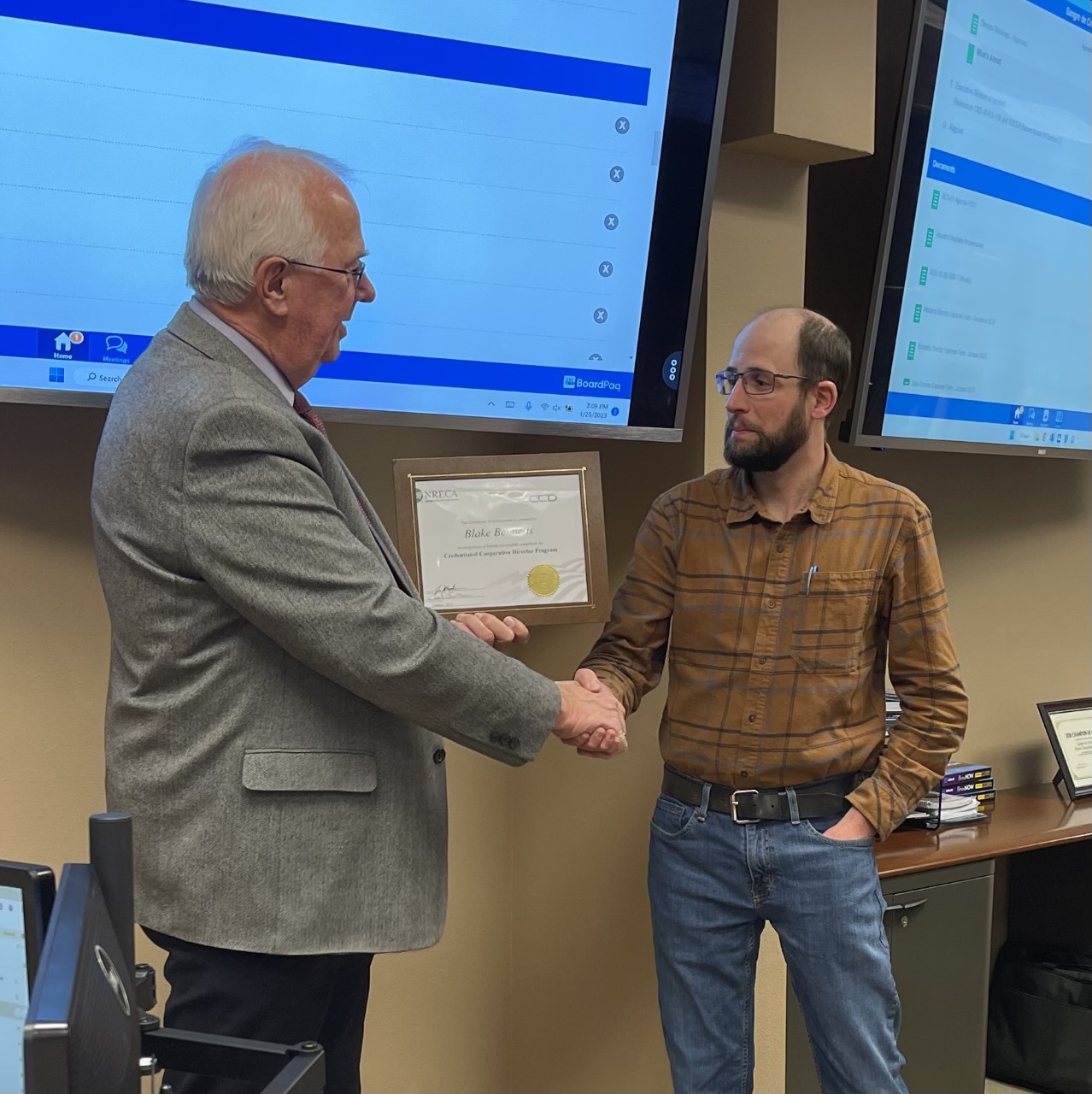 Electric cooperative director Bennetts achieves credential in Electric Utility Competencies