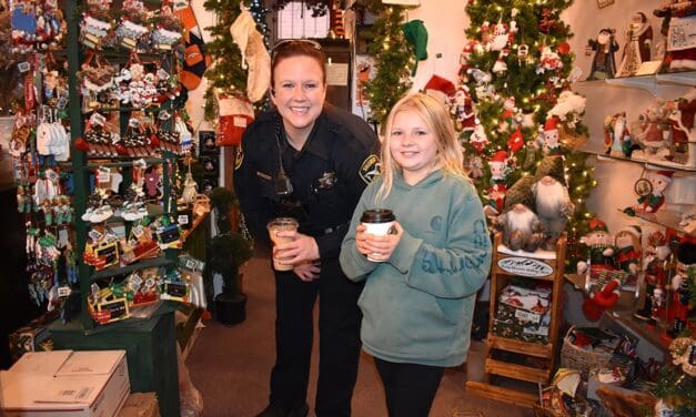 Record 22 Kids Shop with Cops