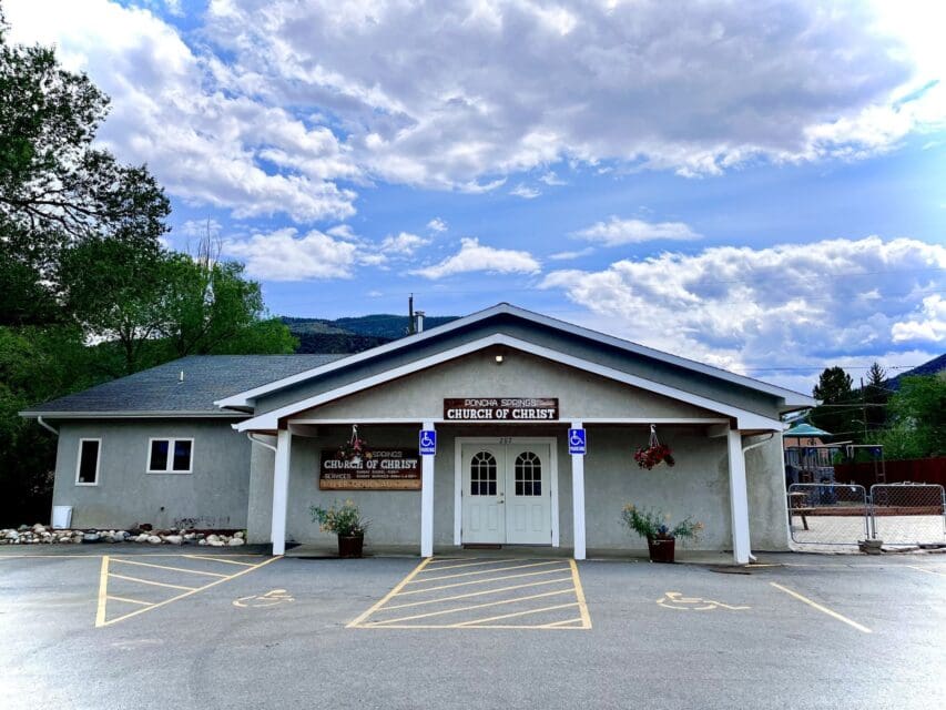 Poncha Springs Church of Christ Hosts Free Picnic in Chipeta Park Tonight