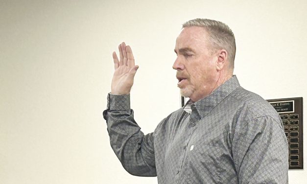 Tom Murphy sworn in as Conservancy District board member